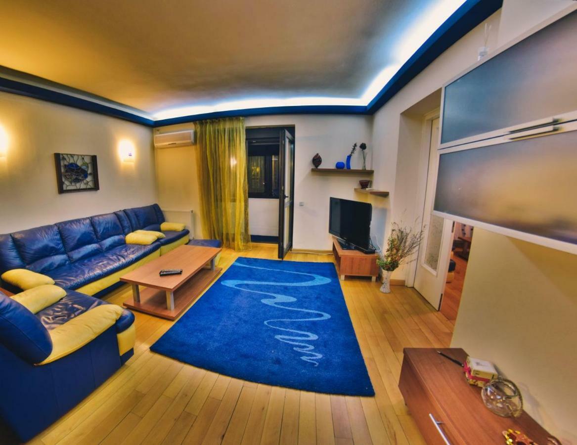 Nicole'S Apartment 부쿠레슈티 외부 사진
