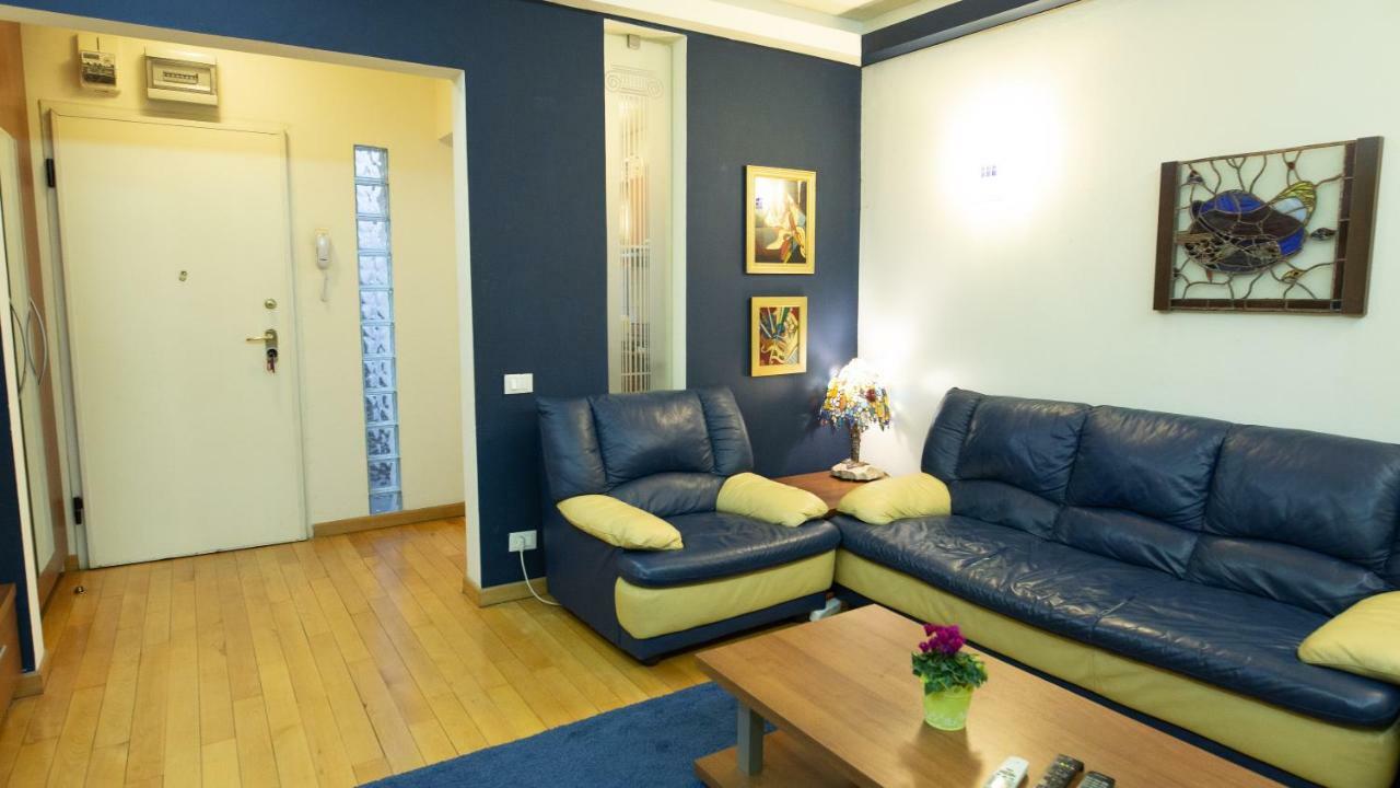 Nicole'S Apartment 부쿠레슈티 외부 사진