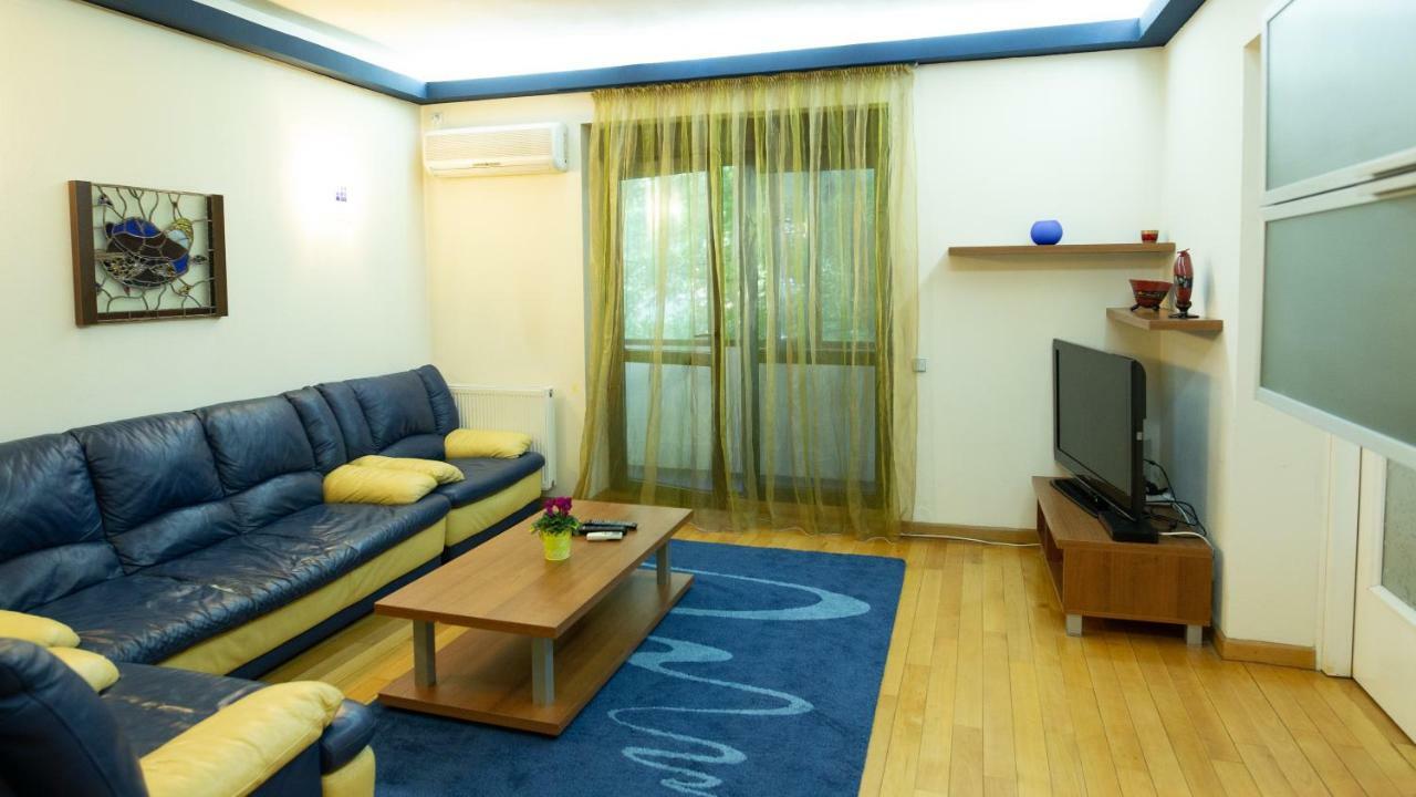 Nicole'S Apartment 부쿠레슈티 외부 사진